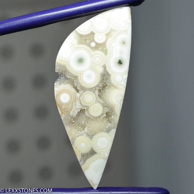 © 2024 LEXXSTONES.COM